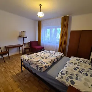 Mirrorroom Pl Downtown Warsaw